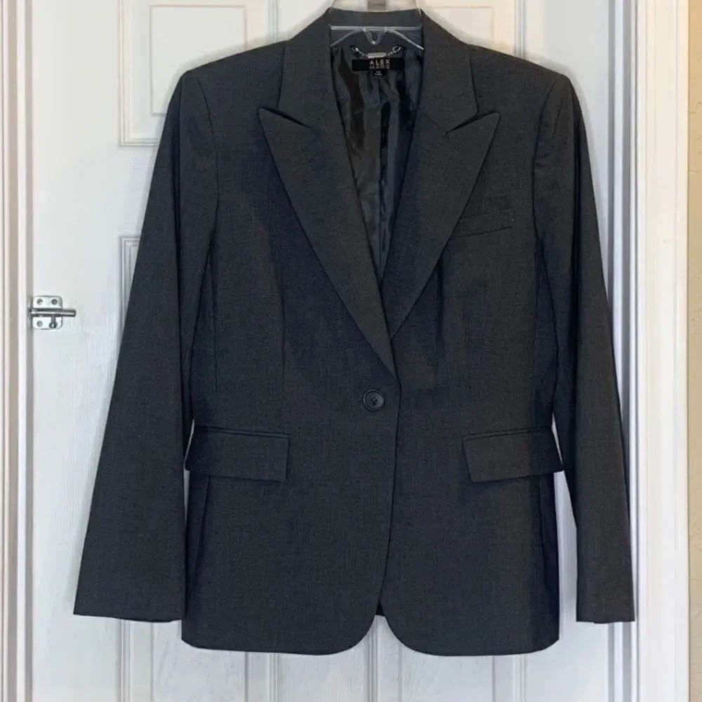 Alex Marie Women's Gray One Button Long Sleeve Blazer Size 14